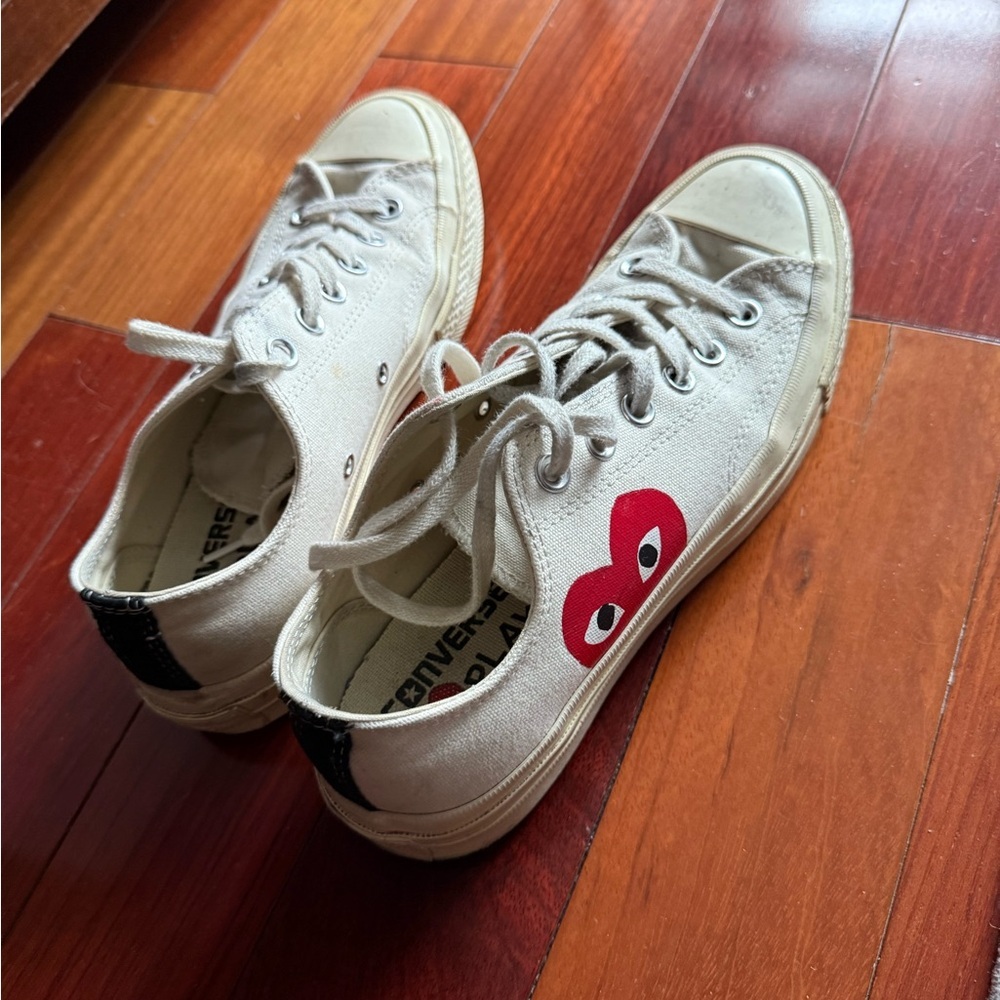 Comme des Garcons Play x converse Shoes - Cream and Red size 8 women’s - Picture 3 of 4